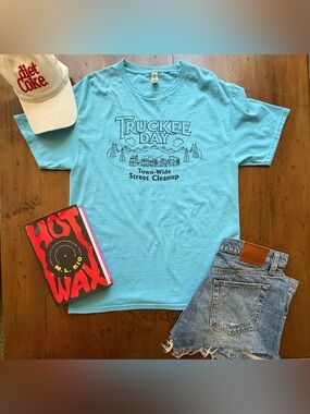 Summer Granola Girl Truckee Day Jerzees Teal Blue Crewneck Graphic Tee - M